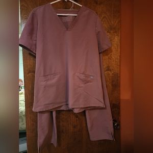 Figs scrubs